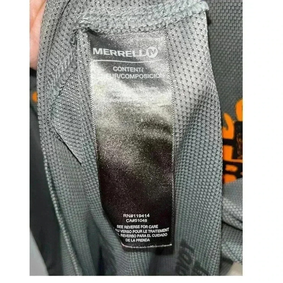 Mens size M Merrell “Tough Mudder “ 2016 Half Finisher Dry-Fit Shirt - Picture 6 of 7